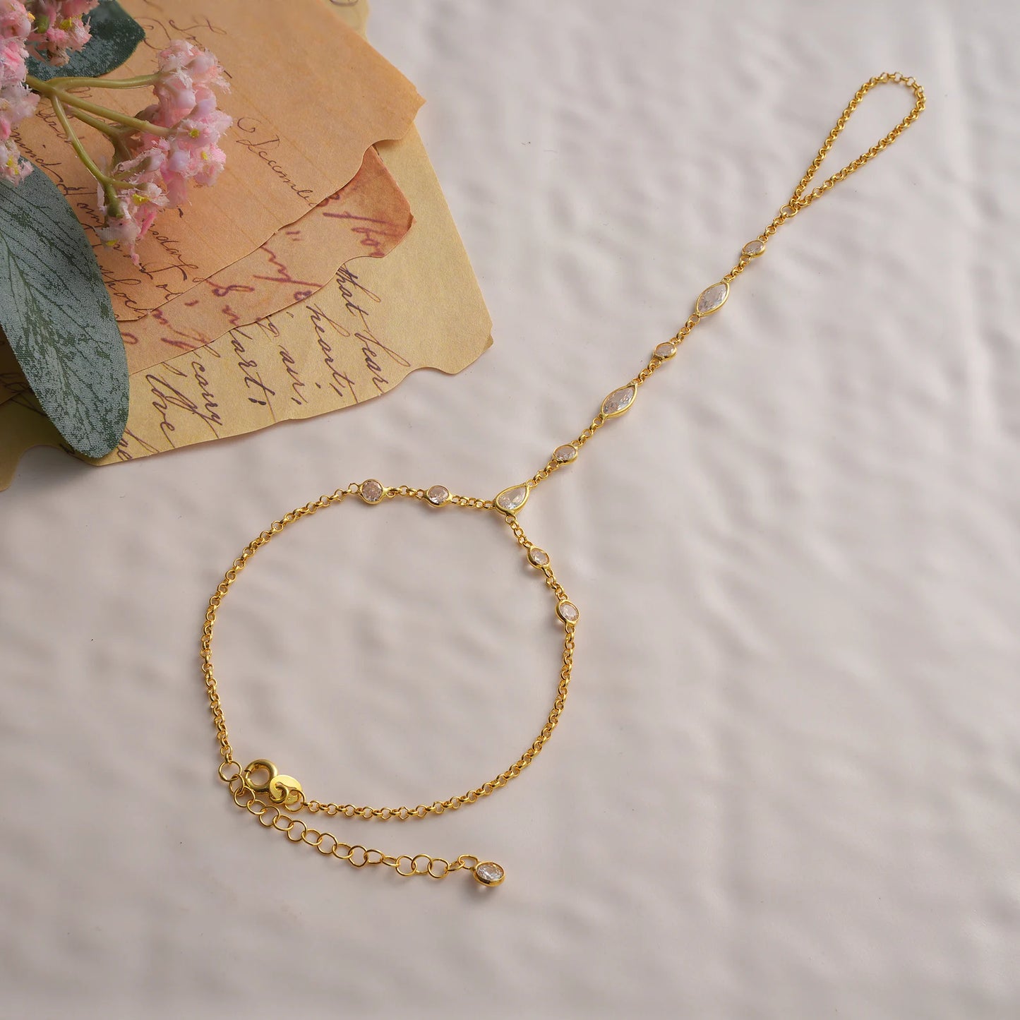 Amarah Zircon Glow Handchain