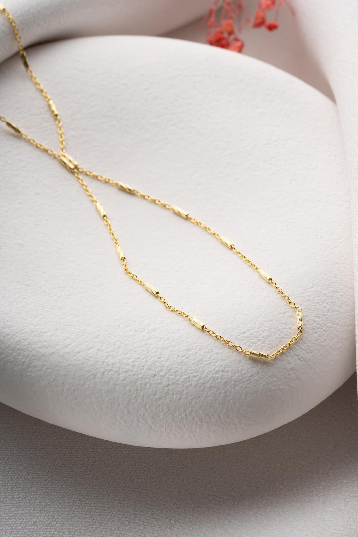 Camillia Twisted Handchain