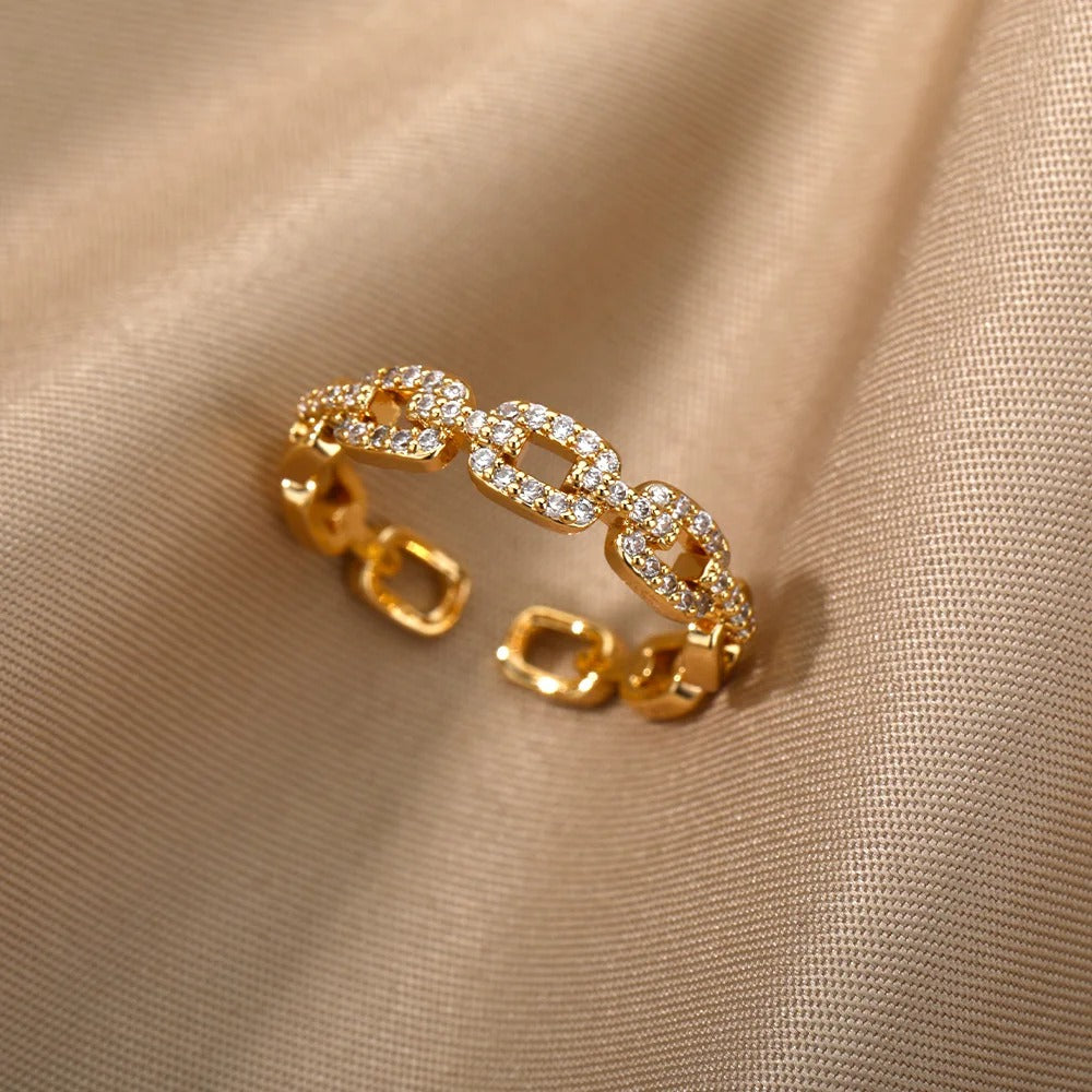 Inaya Zircon Twist Ring