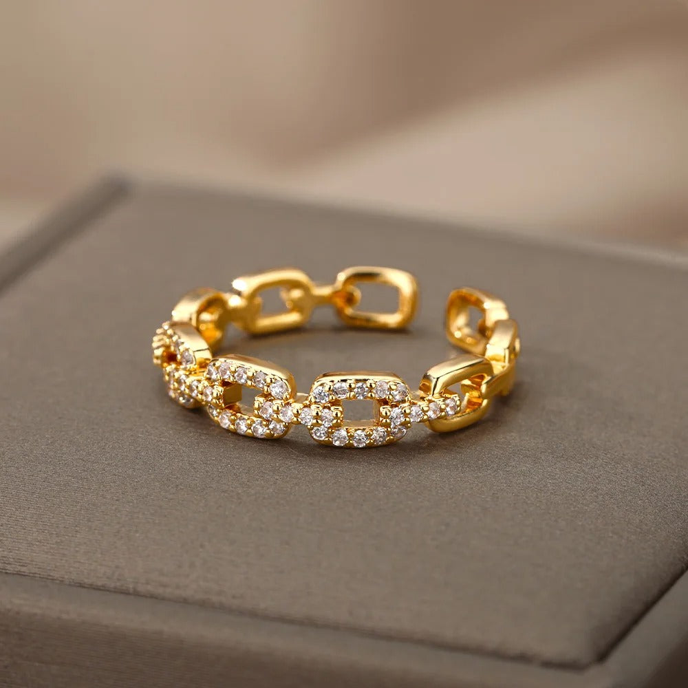 Inaya Zircon Twist Ring