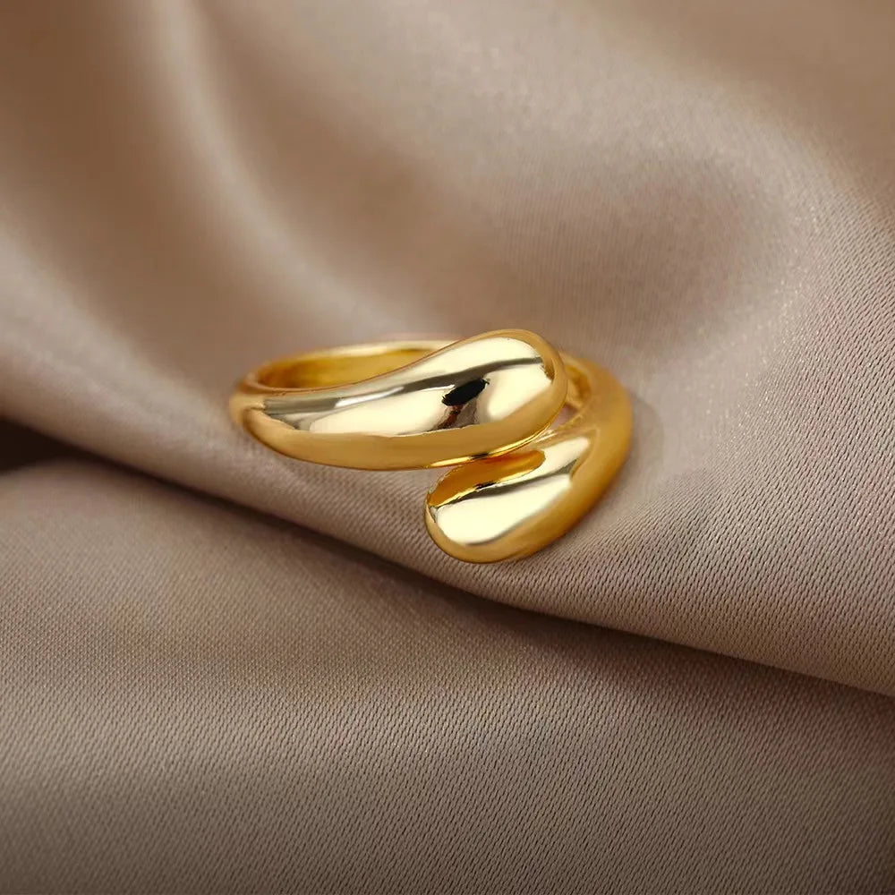 Letia Water Drop Ring
