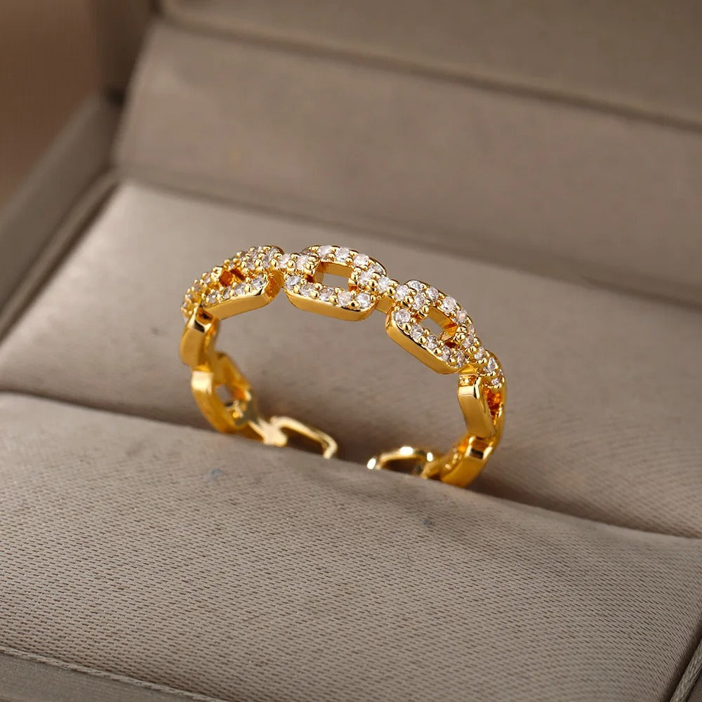 Inaya Zircon Twist Ring