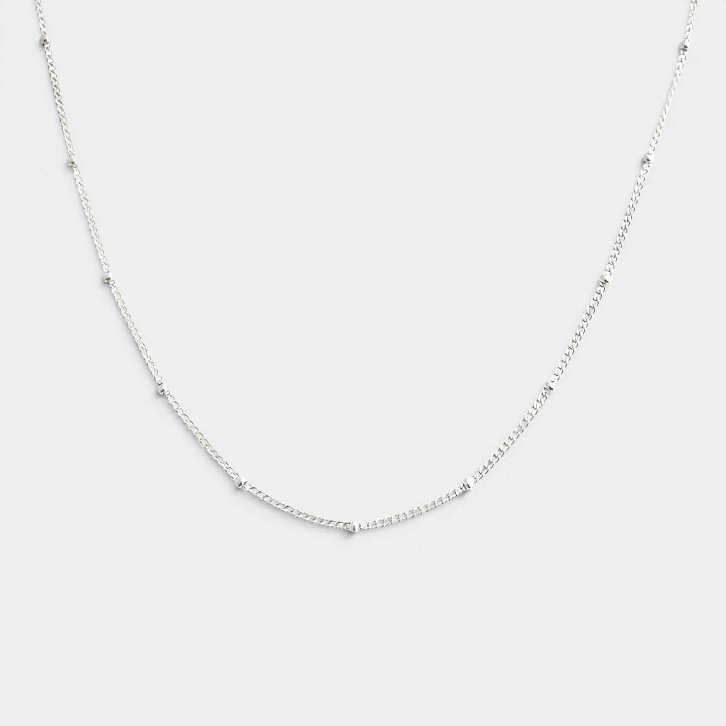 Letia Minimal Necklace