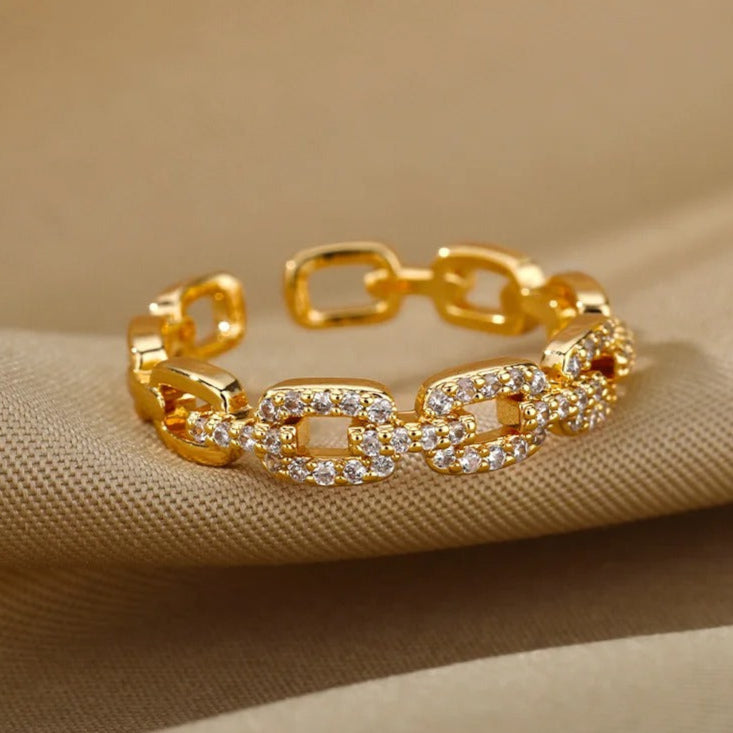 Inaya Zircon Twist Ring